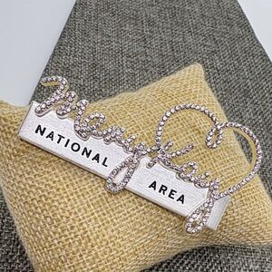 Mary Kay Script Rhinestone Heart Brooch